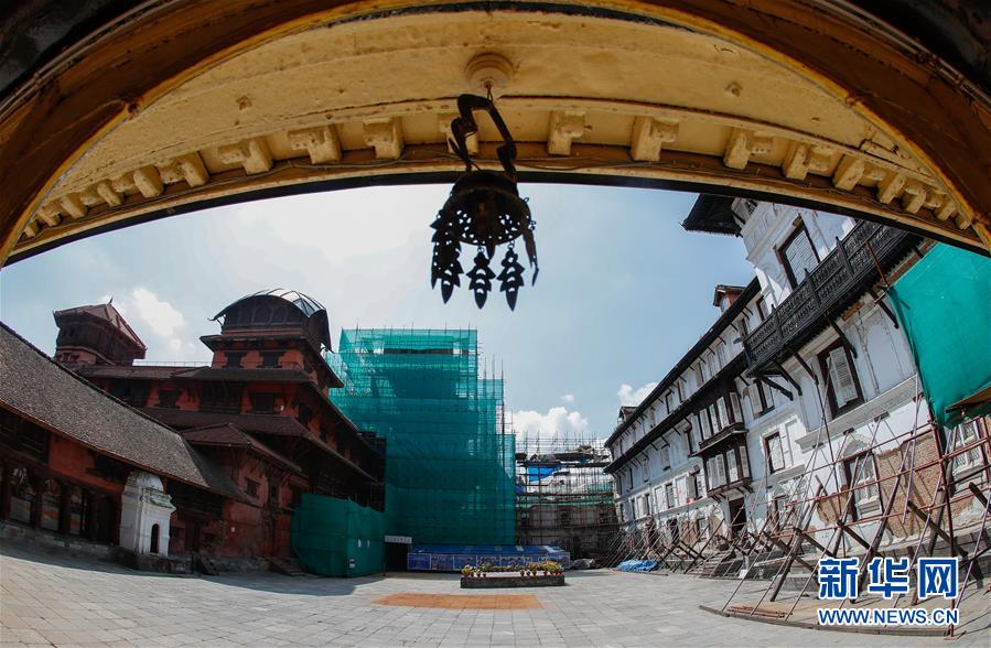 （習(xí)近平出訪配合稿&middot;圖文互動(dòng)）（6）通訊：尼泊爾工藝家和中國(guó)文物修復(fù)師的歷史之約