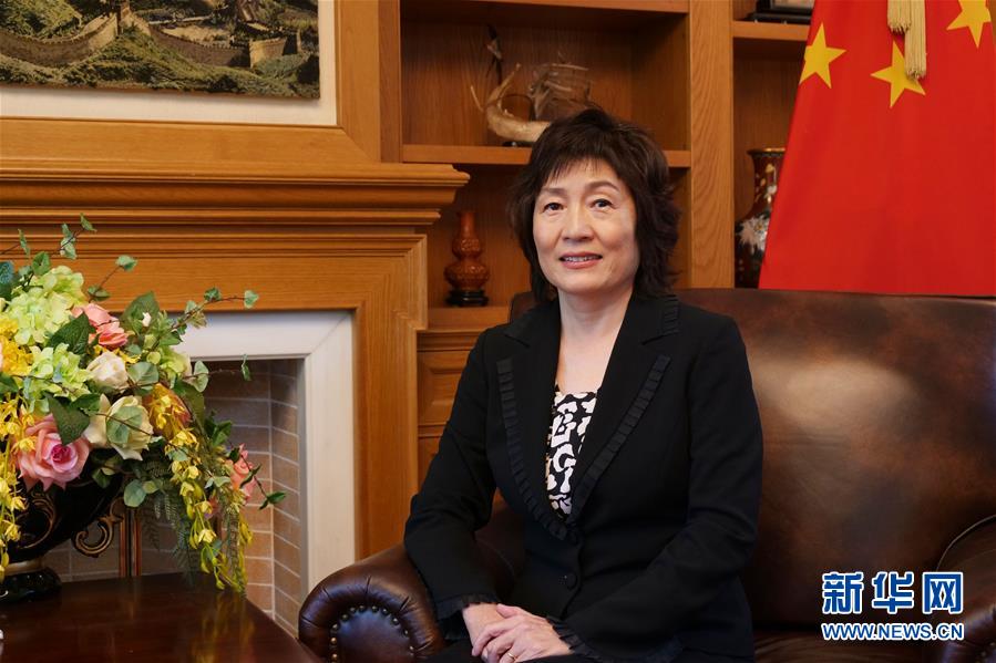 （習近平出訪配合稿&middot;圖文互動）專訪：中希關系已成為不同國家間和平相處、合作共贏的典范&mdash;&mdash;訪中國駐希臘大使章啟月