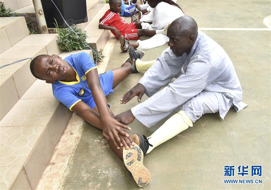 （國際&middot;圖文互動(dòng)）（8）通訊：&ldquo;我也曾混跡街頭，終于靠習(xí)武自立&rdquo;&mdash;&mdash;喀麥隆人姆巴的武術(shù)情緣