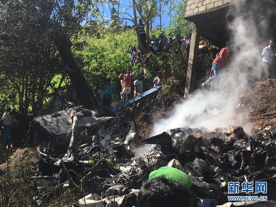 (國(guó)際)(2)斯里蘭卡一架軍機(jī)墜毀4人死亡