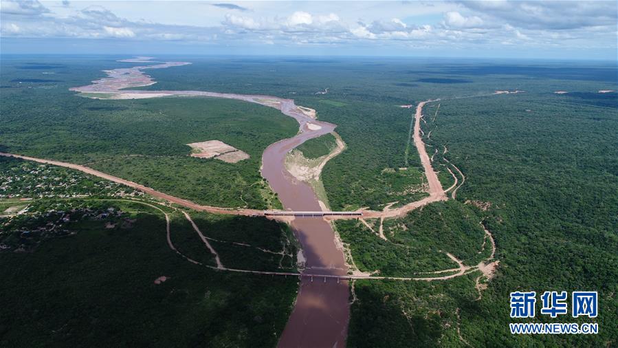 （國(guó)際&middot;圖文互動(dòng)）（5）中企助玻利維亞瓜拉尼人邁上幸?？燔?chē)道