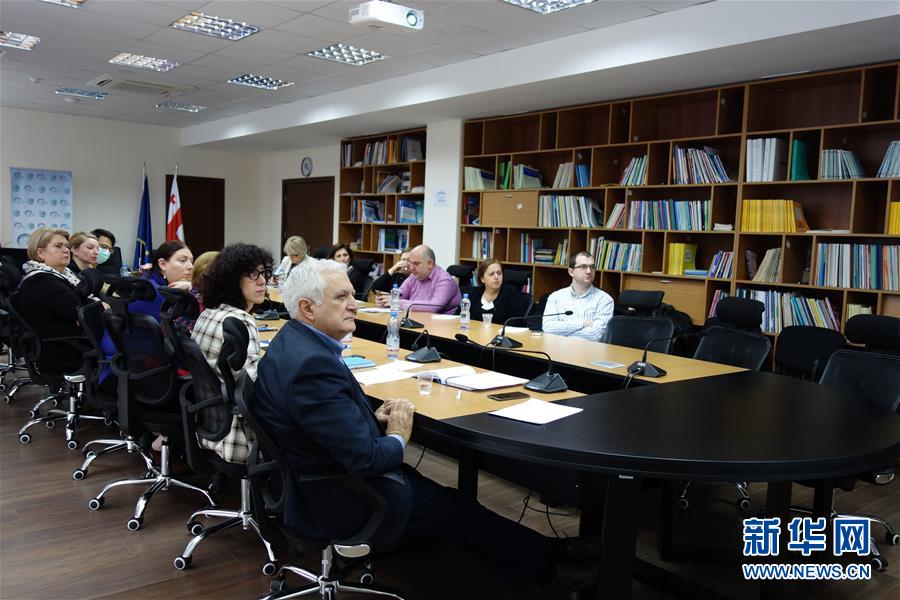 (國(guó)際)(2)中國(guó)同歐亞和南亞地區(qū)國(guó)家舉行新冠肺炎疫情防控問題視頻會(huì)議