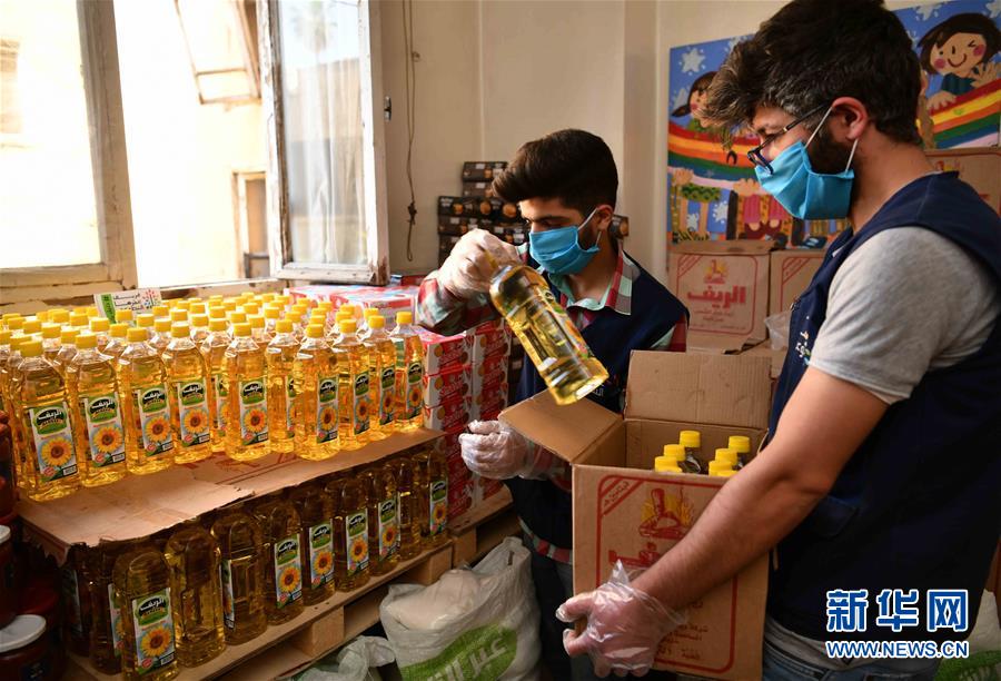 （國際疫情&middot;圖文互動(dòng)）（6）通訊：疫情中，那抹笑容最難忘&mdash;&mdash;記向困難家庭發(fā)放愛心包裹的敘利亞青年志愿者