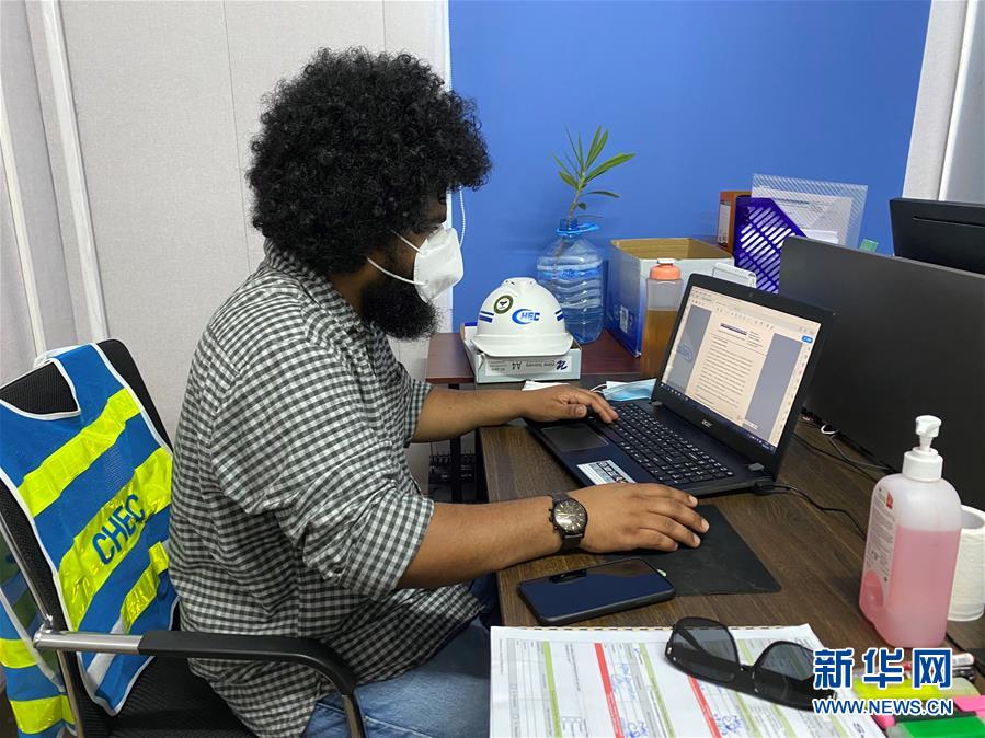 （國際&middot;圖文互動）（1）&ldquo;很高興有機(jī)會為中企抗疫和復(fù)工盡力&rdquo;&mdash;&mdash;馬爾代夫小伙薩利姆的抗疫故事