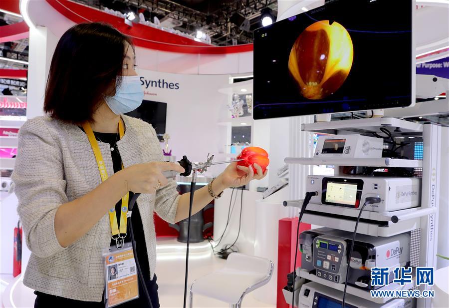 （第三屆進博會&middot;圖文互動）（5）新疫苗、新療法，進博會最&ldquo;火爆&rdquo;展區(qū)見聞