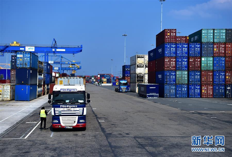 （新華全媒頭條&middot;圖文互動(dòng)）（12）萬里寫入胸懷間&mdash;&mdash;記習(xí)近平主席三屆進(jìn)博會主旨演講