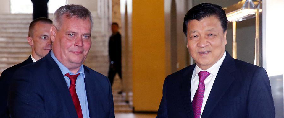 劉云山會見芬蘭社民黨主席、財政部長林內