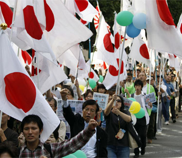 日右翼與新納粹能撇清嗎？