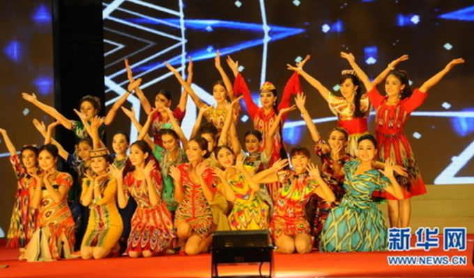 &ldquo;艾德萊斯炫昆侖&rdquo;系列活動(dòng)火熱開(kāi)展&mdash;&mdash;喀什刮起&ldquo;最炫民族風(fēng)&rdquo;