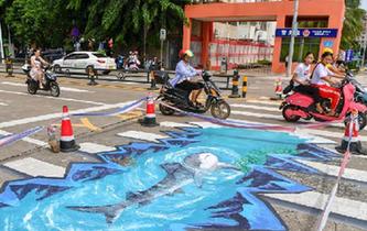 &ldquo;海洋世界&rdquo;3D立體斑馬線亮相?？? />  
<div>“海洋世界”3D立體斑馬線亮相?？?/div>
</a> 
</div>
<div   id=