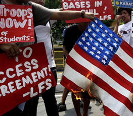 菲邀美駐軍:請(qǐng)狐貍給雞看門？