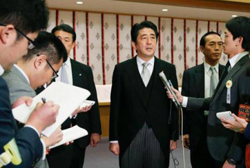 安倍機(jī)關(guān)算盡又能撈到幾根稻草？