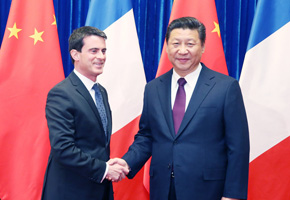 習(xí)近平會(huì)見法國(guó)總理